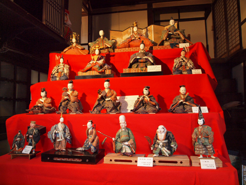 雛段